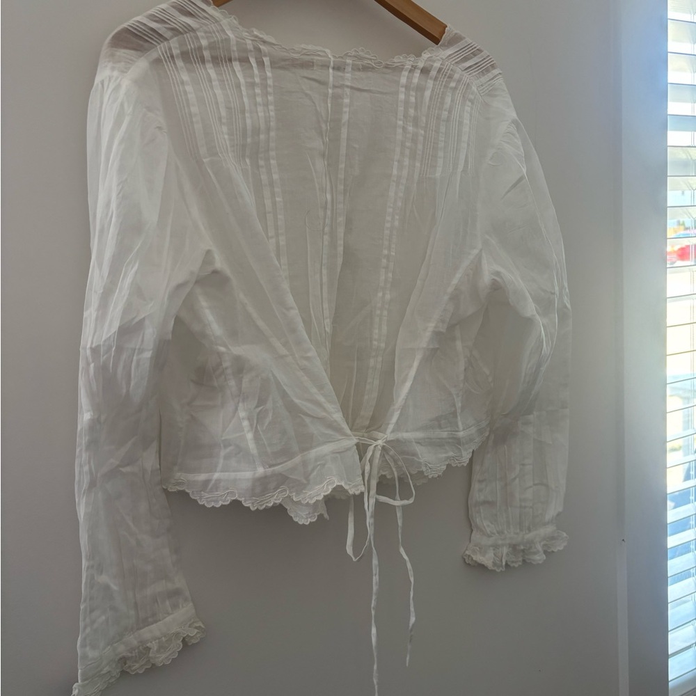 DOEN Elayne White Scallop Blouse - Picture 2 of 8